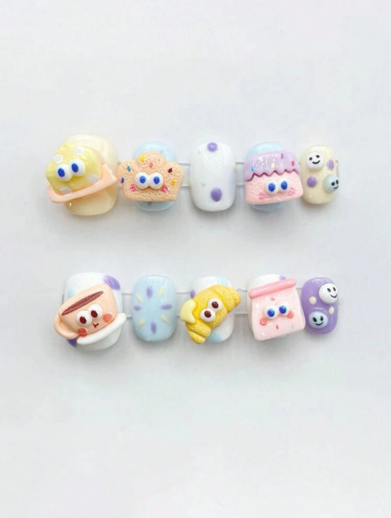 Tasty Dessert 🧁 - Press on nails (10Pcs, Short Square)