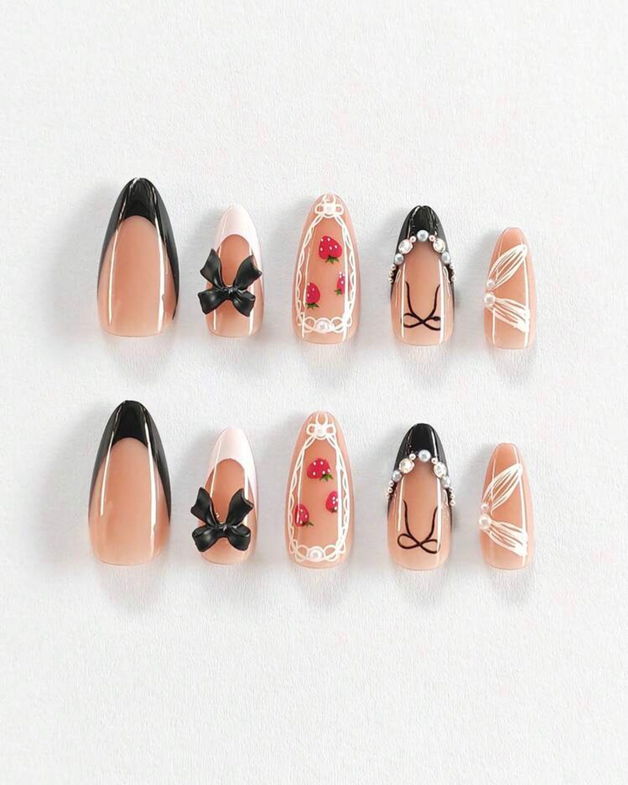 Strawberry Garden 🍓- Press On Nails (24Pcs set, Almond style)